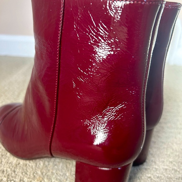 Groovy leather boots by Brooks Brothers in burgundy/red color. Size 9. NWT - Picture 3 of 7